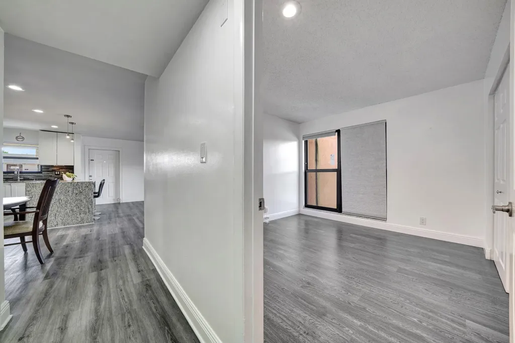516 Osprey Drive Delray Beach FL 33444
