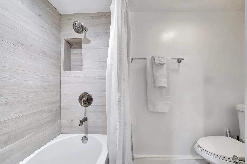 516 Osprey Drive Delray Beach FL 33444