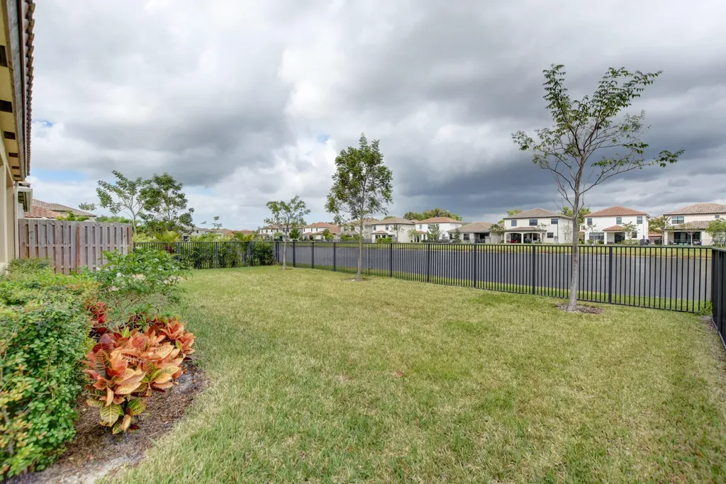 8835 Sandy Creek Way Lake Worth FL 33467