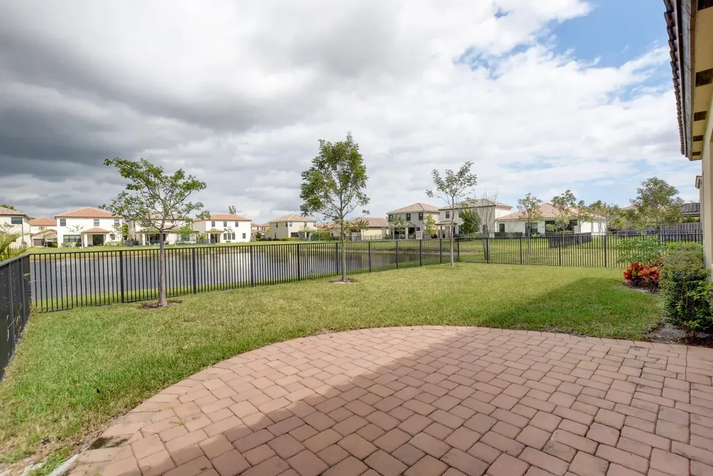 8835 Sandy Creek Way Lake Worth FL 33467