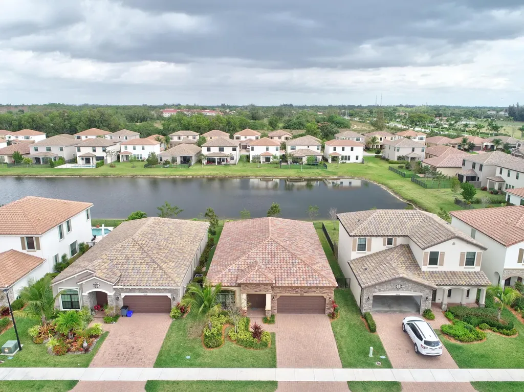 8835 Sandy Creek Way Lake Worth FL 33467