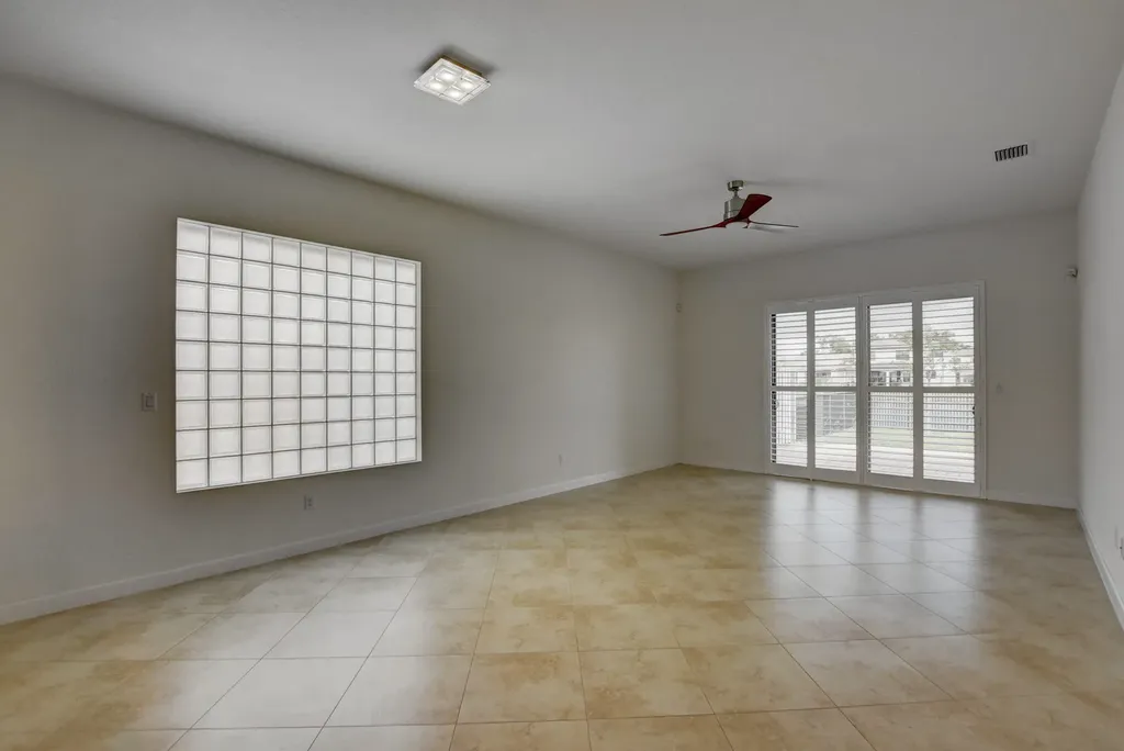 8835 Sandy Creek Way Lake Worth FL 33467