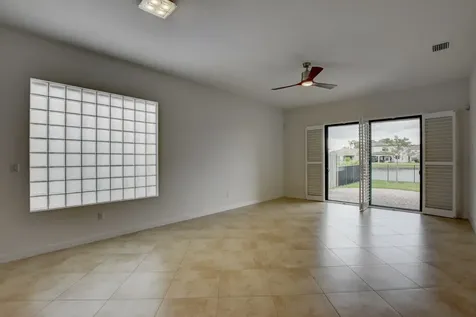 8835 Sandy Creek Way Lake Worth FL 33467