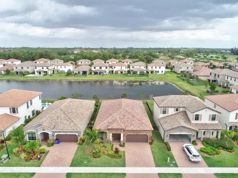 8835 Sandy Creek Way Lake Worth FL 33467
