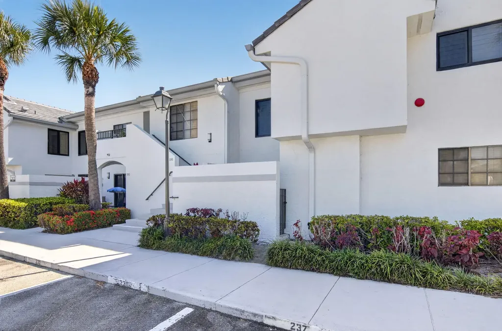 15694 Loch Maree Lane Delray Beach FL 33446