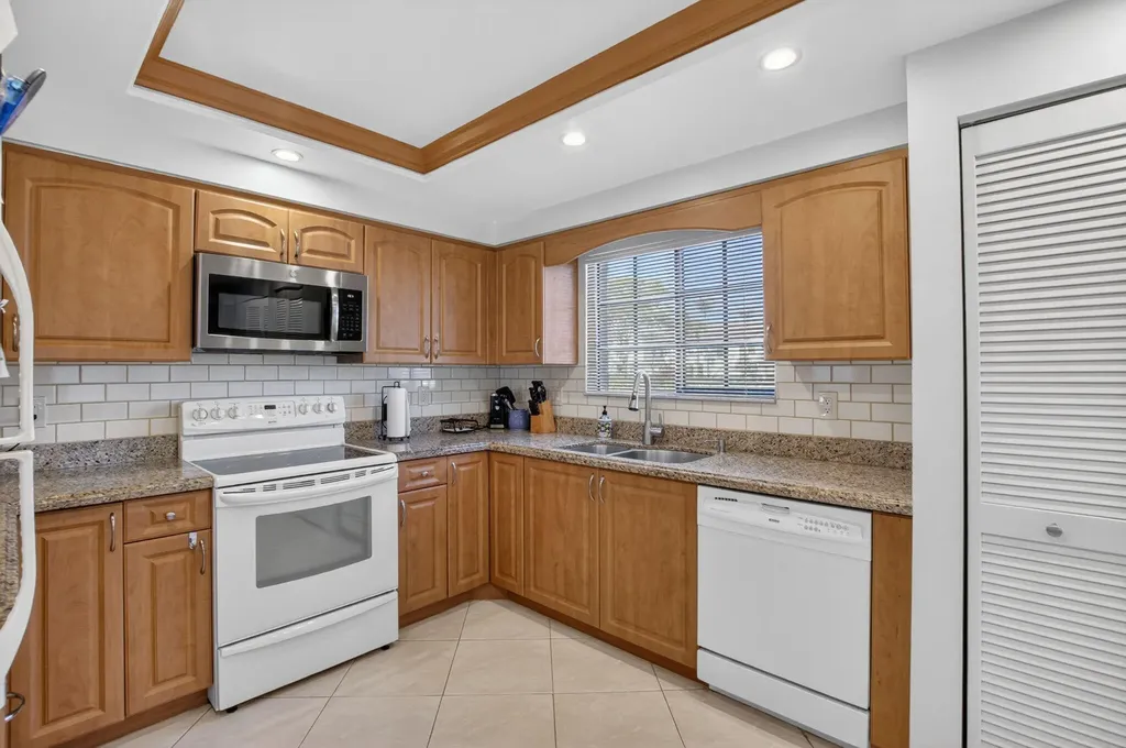 15694 Loch Maree Lane Delray Beach FL 33446