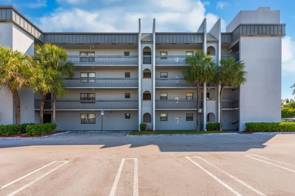 1700 N Congress West Palm Beach FL 33401
