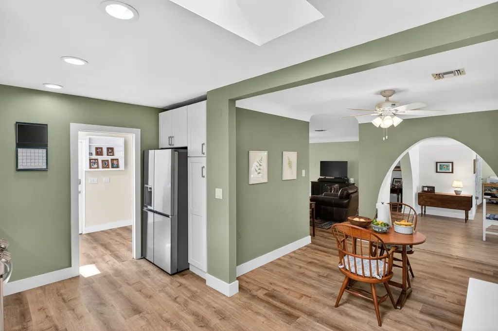 581 SE 11th Street Pompano Beach FL 33060