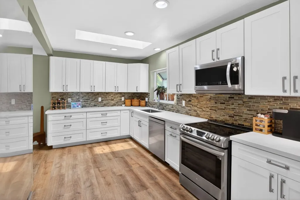 581 SE 11th Street Pompano Beach FL 33060