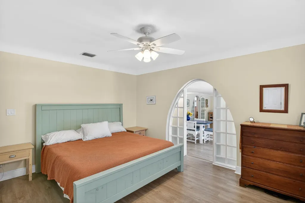 581 SE 11th Street Pompano Beach FL 33060