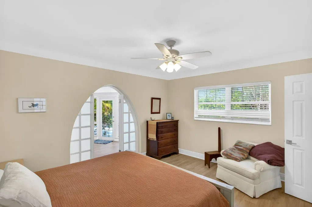 581 SE 11th Street Pompano Beach FL 33060