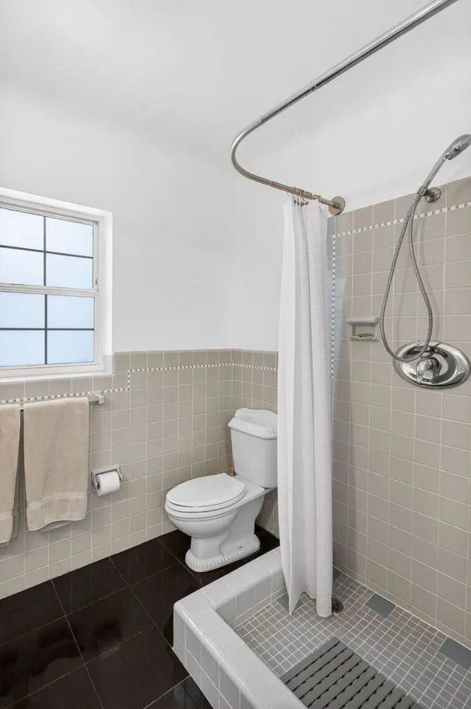 581 SE 11th Street Pompano Beach FL 33060