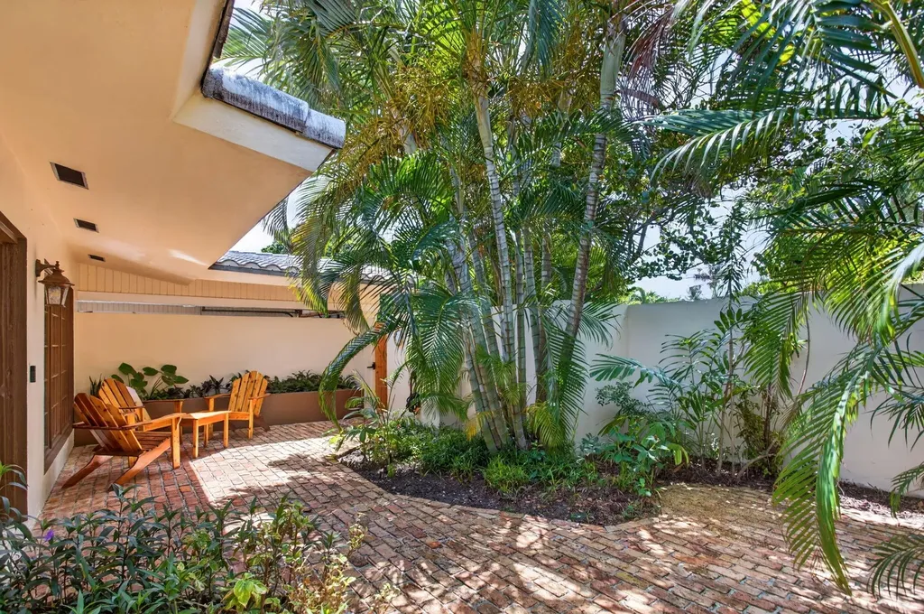 581 SE 11th Street Pompano Beach FL 33060