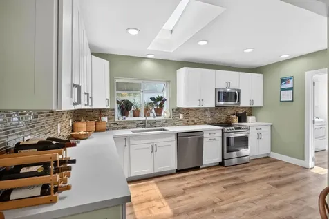 581 SE 11th Street Pompano Beach FL 33060