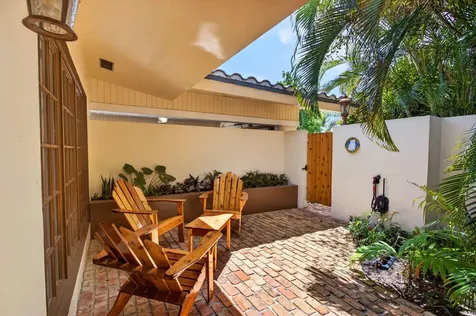 581 SE 11th Street Pompano Beach FL 33060