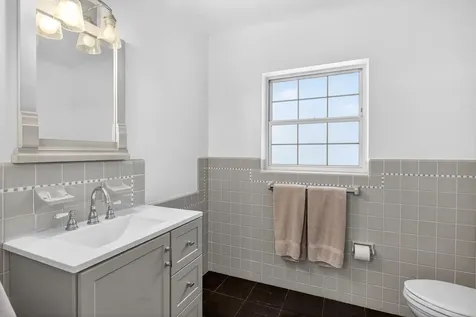 581 SE 11th Street Pompano Beach FL 33060