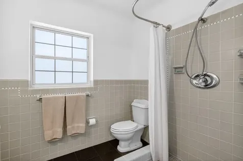 581 SE 11th Street Pompano Beach FL 33060