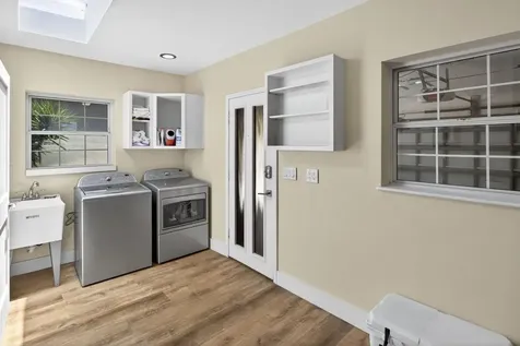 581 SE 11th Street Pompano Beach FL 33060