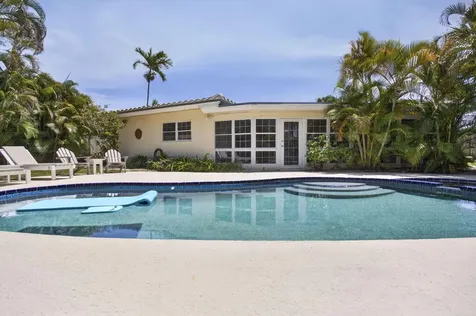 581 SE 11th Street Pompano Beach FL 33060