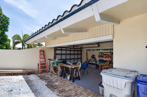 581 SE 11th Street Pompano Beach FL 33060