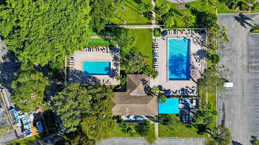 2601 S Course Drive Pompano Beach FL 33069
