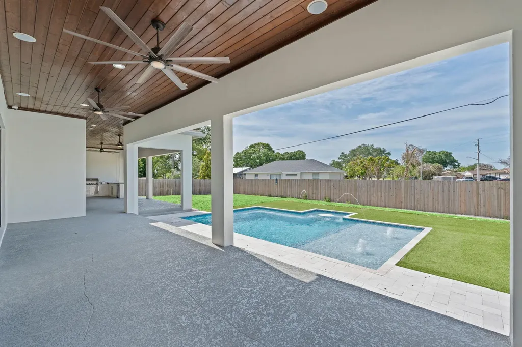 298 SW Statler Avenue Port St Lucie FL 34984