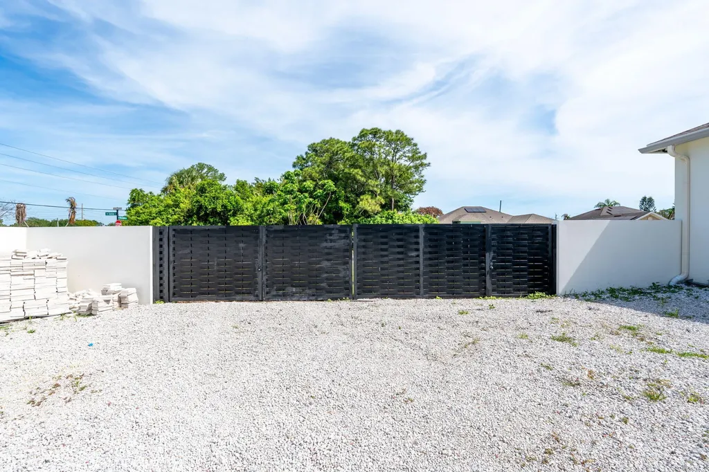 298 SW Statler Avenue Port St Lucie FL 34984