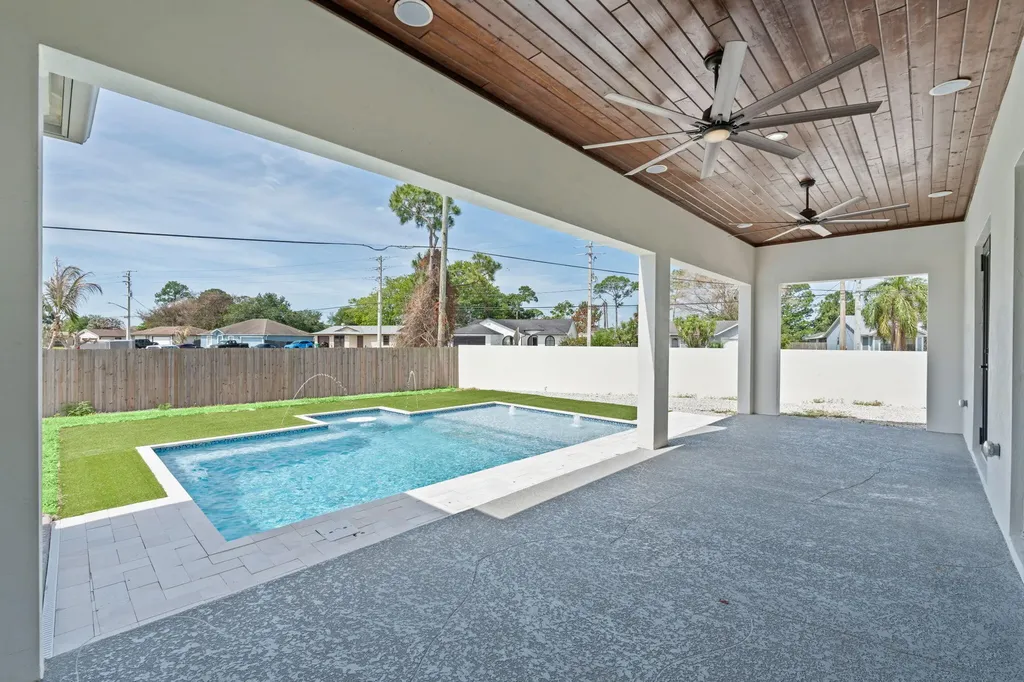 298 SW Statler Avenue Port St Lucie FL 34984
