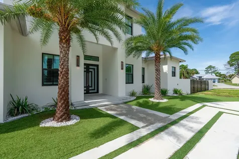 298 SW Statler Avenue Port St Lucie FL 34984