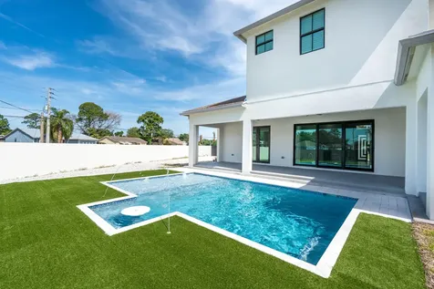 298 SW Statler Avenue Port St Lucie FL 34984