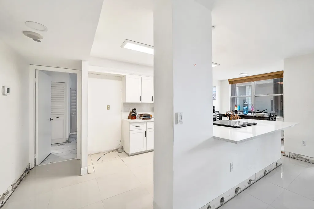 2751 S Ocean Drive Hollywood FL 33019