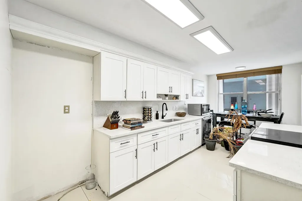 2751 S Ocean Drive Hollywood FL 33019