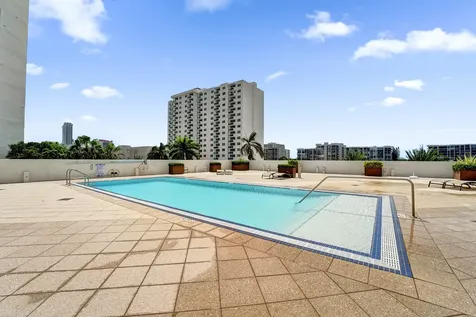 2751 S Ocean Drive Hollywood FL 33019