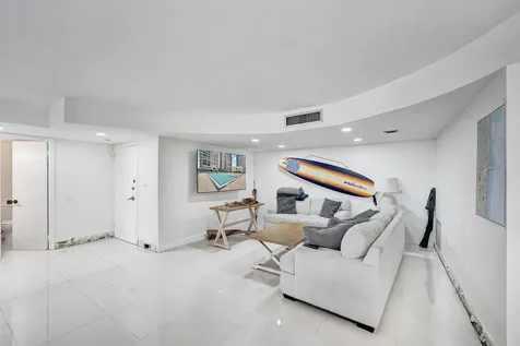 2751 S Ocean Drive Hollywood FL 33019