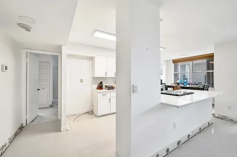 2751 S Ocean Drive Hollywood FL 33019
