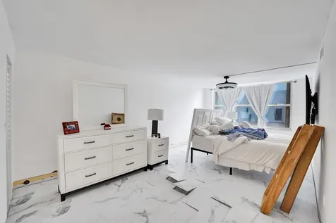 2751 S Ocean Drive Hollywood FL 33019