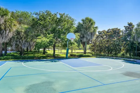 16525 Sapphire Street Weston FL 33331