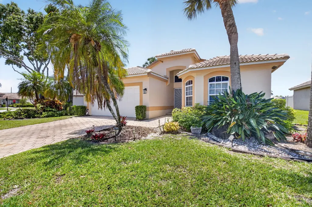 6738 Sun River Road Boynton Beach FL 33437