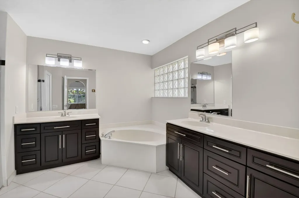 6738 Sun River Road Boynton Beach FL 33437