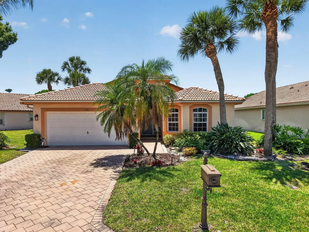 6738 Sun River Road Boynton Beach FL 33437