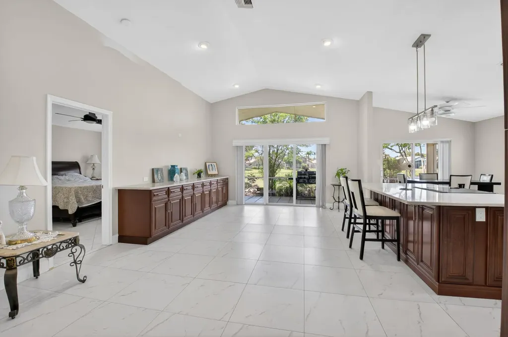 6738 Sun River Road Boynton Beach FL 33437