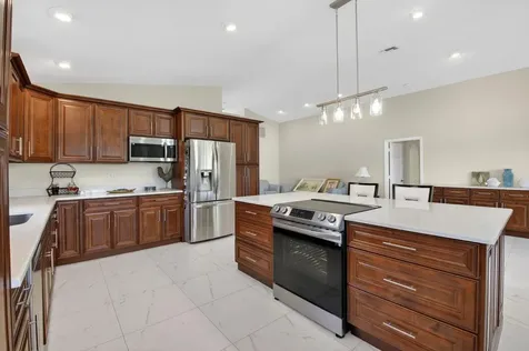 6738 Sun River Road Boynton Beach FL 33437