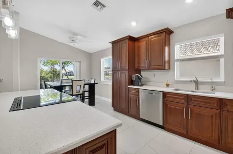 6738 Sun River Road Boynton Beach FL 33437