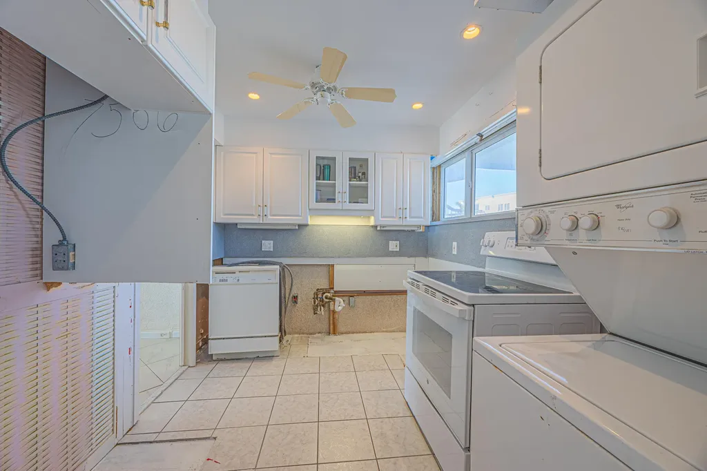 500 SE 21st Avenue Deerfield Beach FL 33441