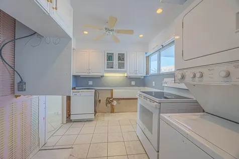 500 SE 21st Avenue Deerfield Beach FL 33441