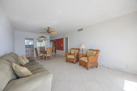 500 SE 21st Avenue Deerfield Beach FL 33441