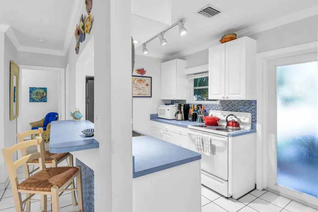 1225 Hillsboro Mile Hillsboro Beach FL 33062
