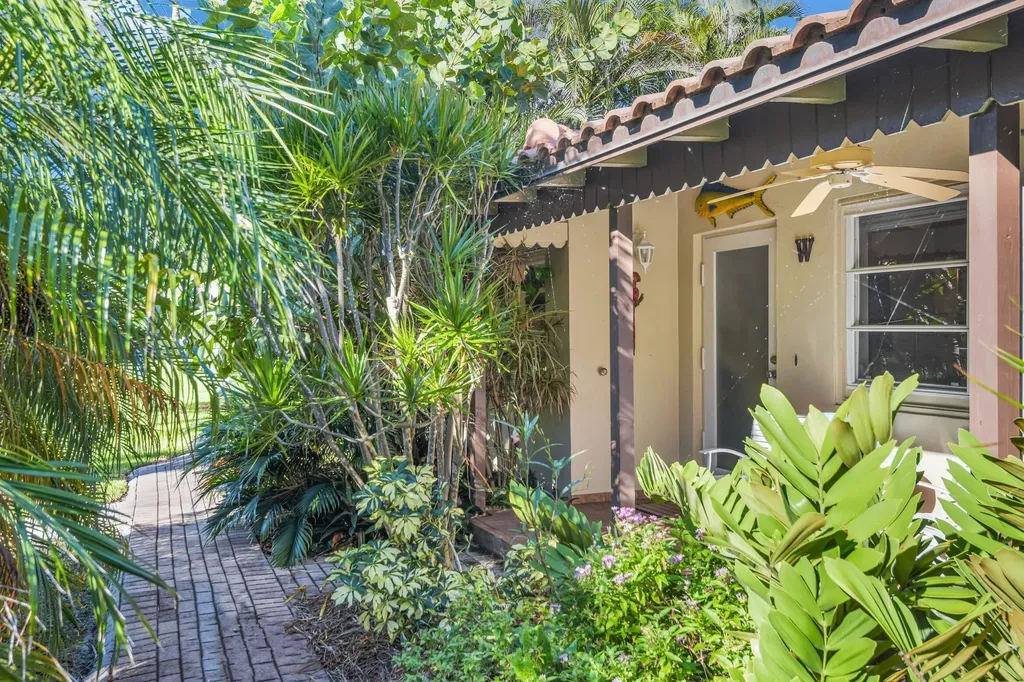 1225 Hillsboro Mile Hillsboro Beach FL 33062