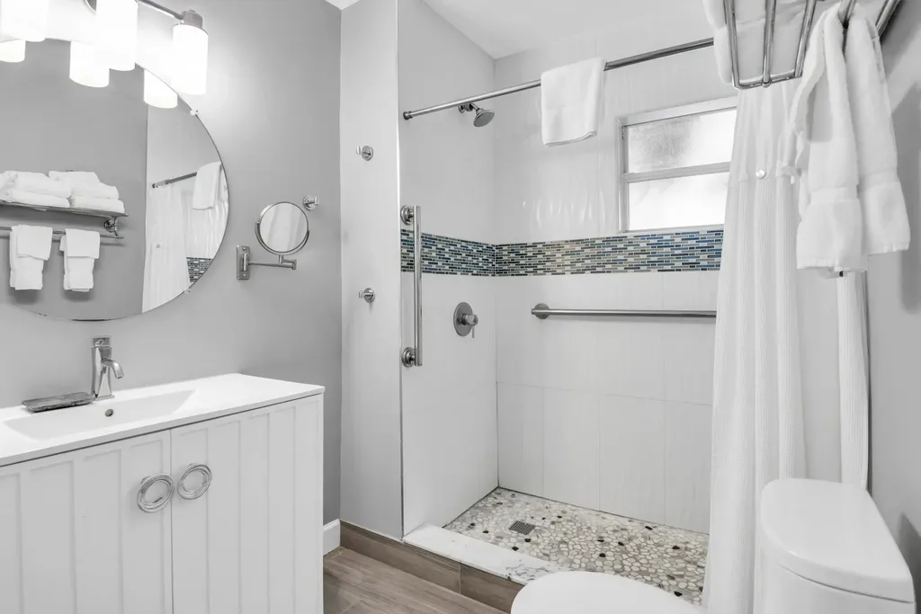 1225 Hillsboro Mile Hillsboro Beach FL 33062