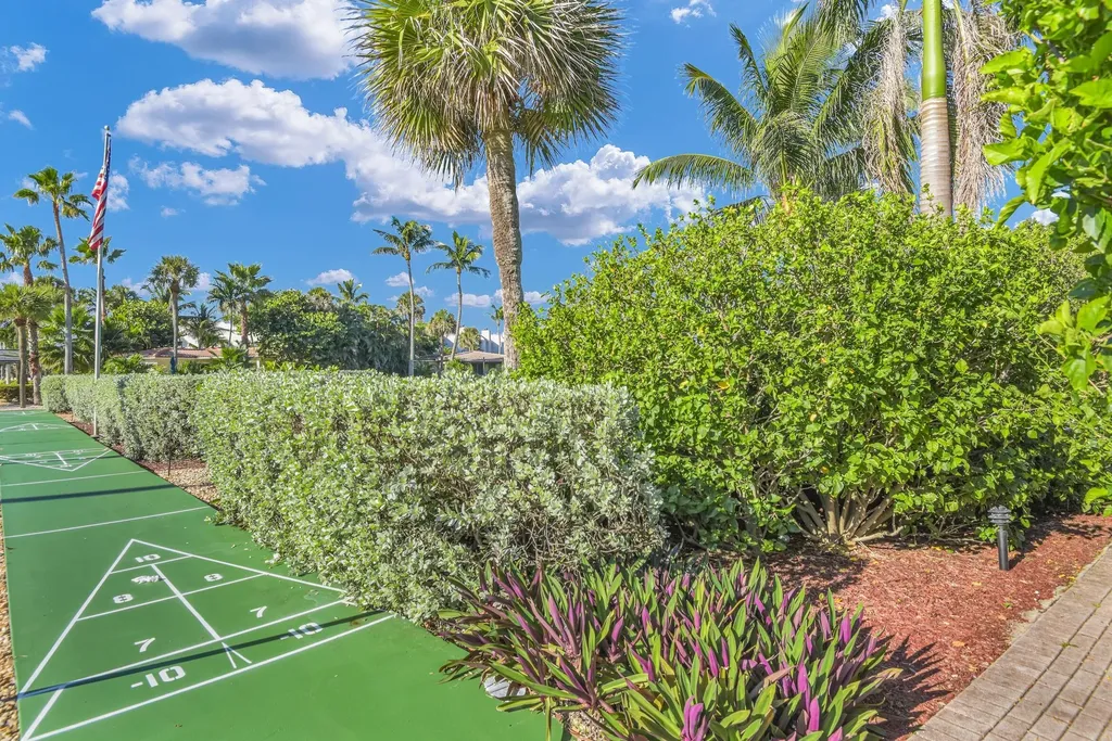 1225 Hillsboro Mile Hillsboro Beach FL 33062